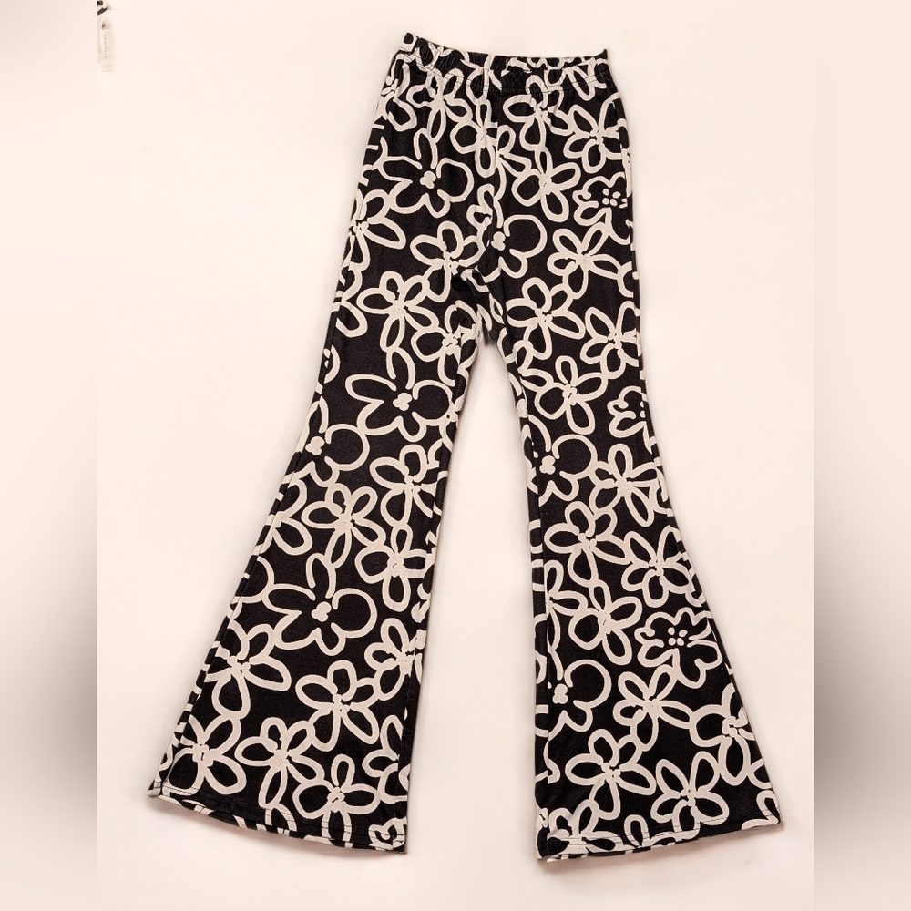 🌼 Black & White Floral Flare Pants | Girls 8–9Y